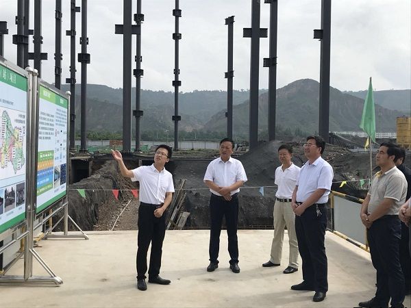 市人大常委會(huì)黨組副書記、副主任樊文浩一行調(diào)研泓源公司項(xiàng)目建設(shè)情況(圖1)