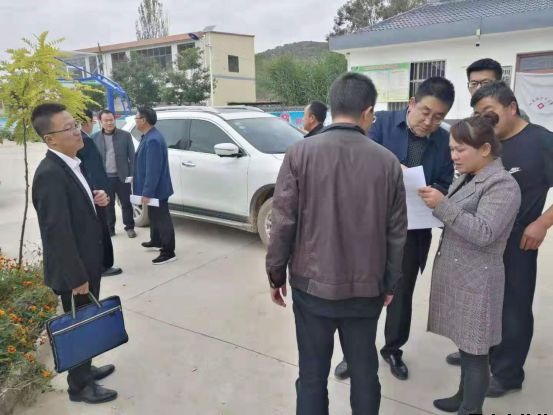 平?jīng)鲢垂鹃_展“踐行初心使命，助推脫貧攻堅”主題黨日活動(圖3)