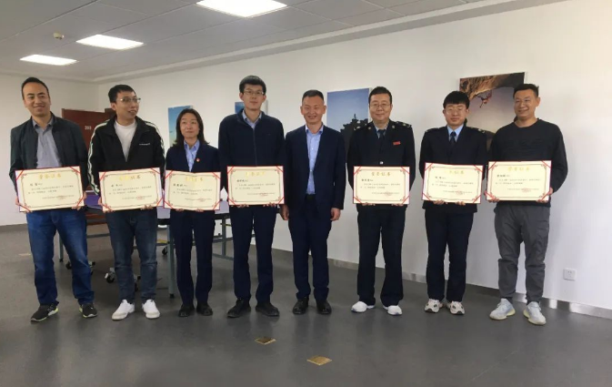 市產(chǎn)投集團(tuán)團(tuán)委舉辦“慶五一、迎五四”球類聯(lián)誼比賽(圖3)